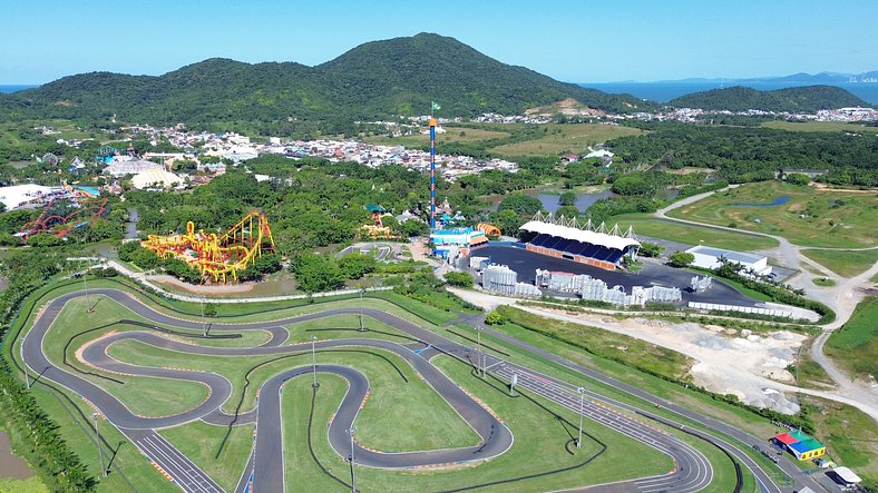 7 minutos do Beto Carrero e 3 minutos da Praia