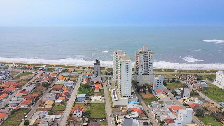 Apartamento 8 pessoas frente Mar - em Piçarras