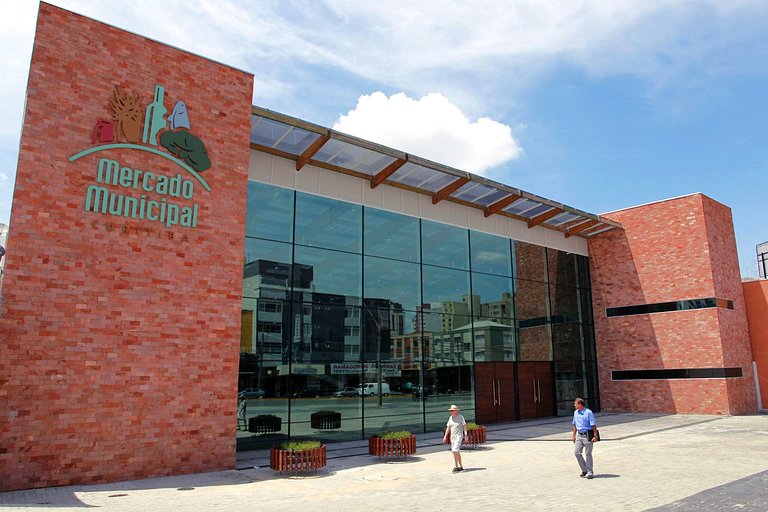 Centro | Com garagem | UFPR | Teatro Guaira