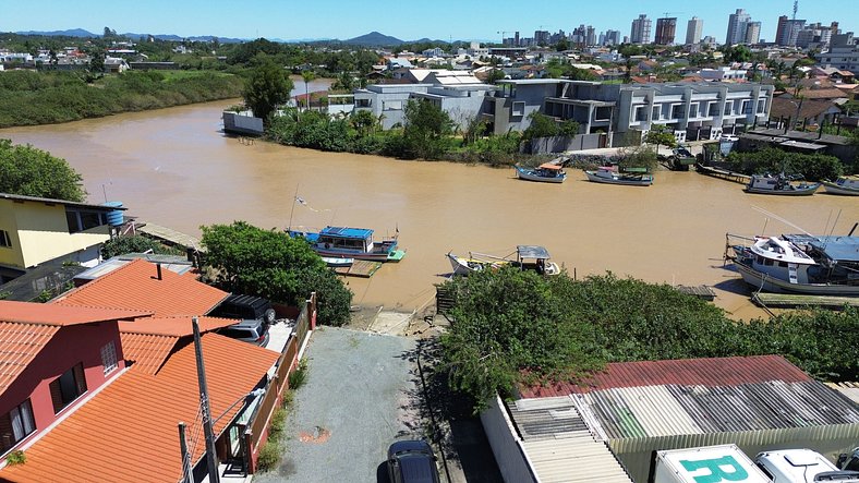 Conforto | Próximo ao Centro de Balneário Piçarras