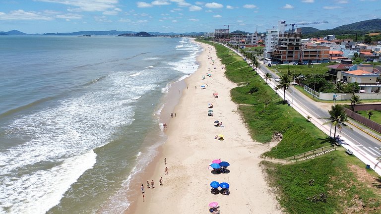 Refúgio à Beira-Mar | A 100m da Praia de Itajuba